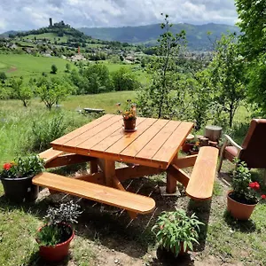 Habitación en casa particular Les Coteaux De Planeze, Pour 2, 3 Ou Famille Nombreuse 2 Adultes 5 Enfants Et Jeunes, Belmont-Bretenoux
